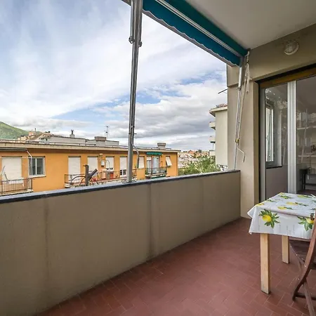 Guesthost - Sturla Comfy Lägenhet *