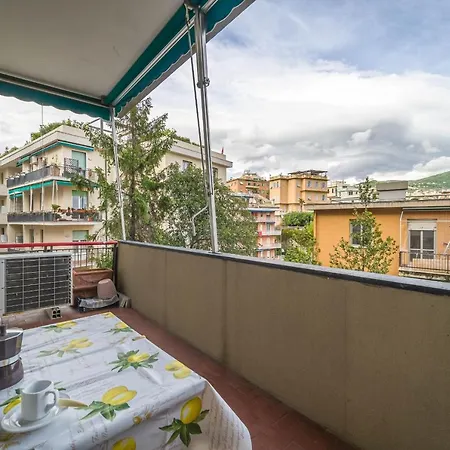 Guesthost - Sturla Comfy * Genua