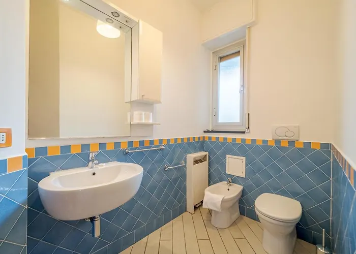 Guesthost - Sturla Comfy Janov