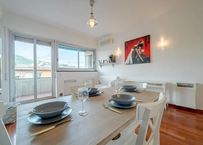 Guesthost - Sturla Comfy Genova